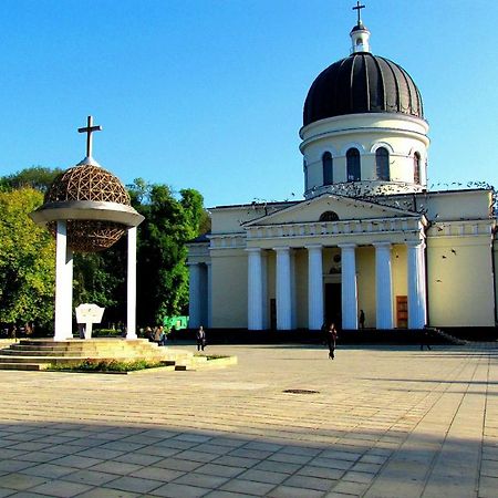 Living.Md Central Park Apartments Chisinau Bagian luar foto